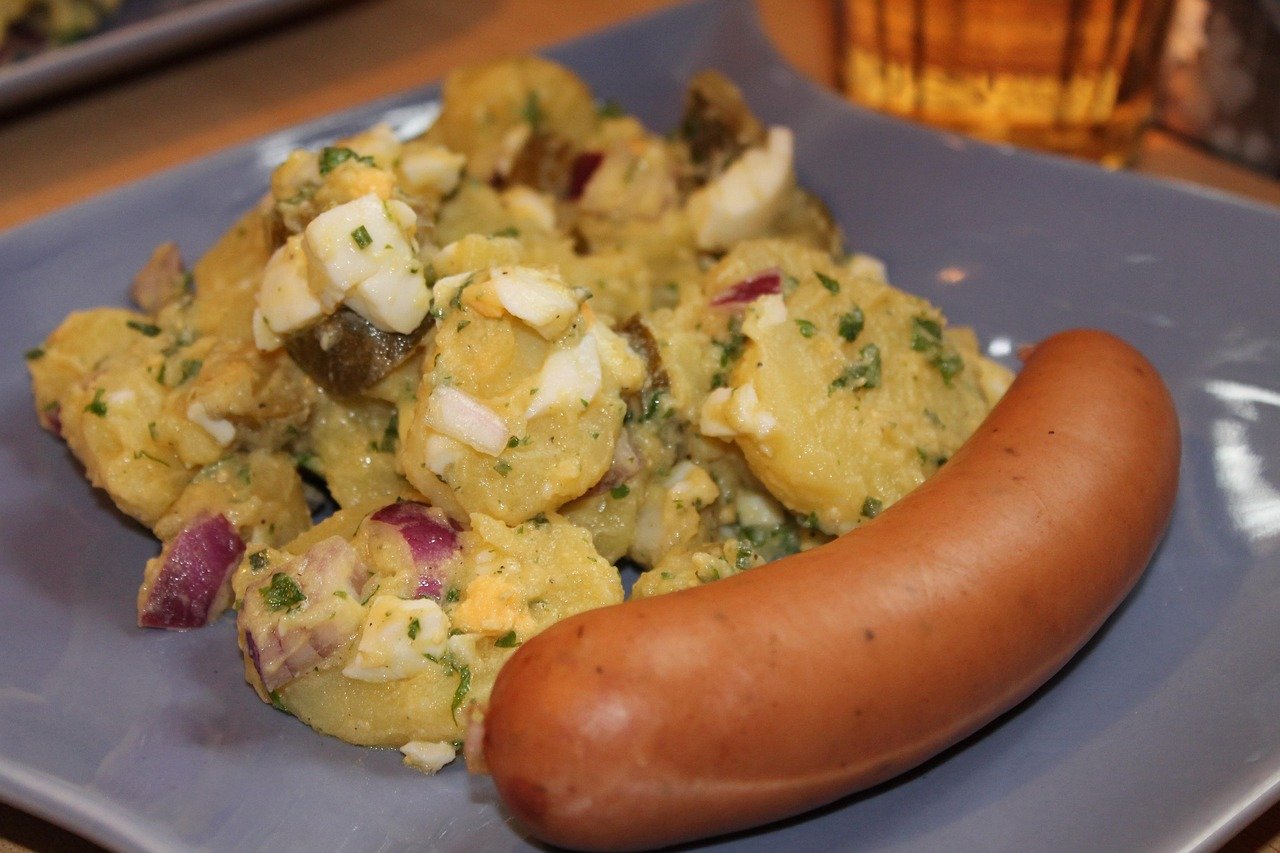 Silvester Essen Hauptgang für Kollegen: was wirklich hilft — Hero-Aufnahme