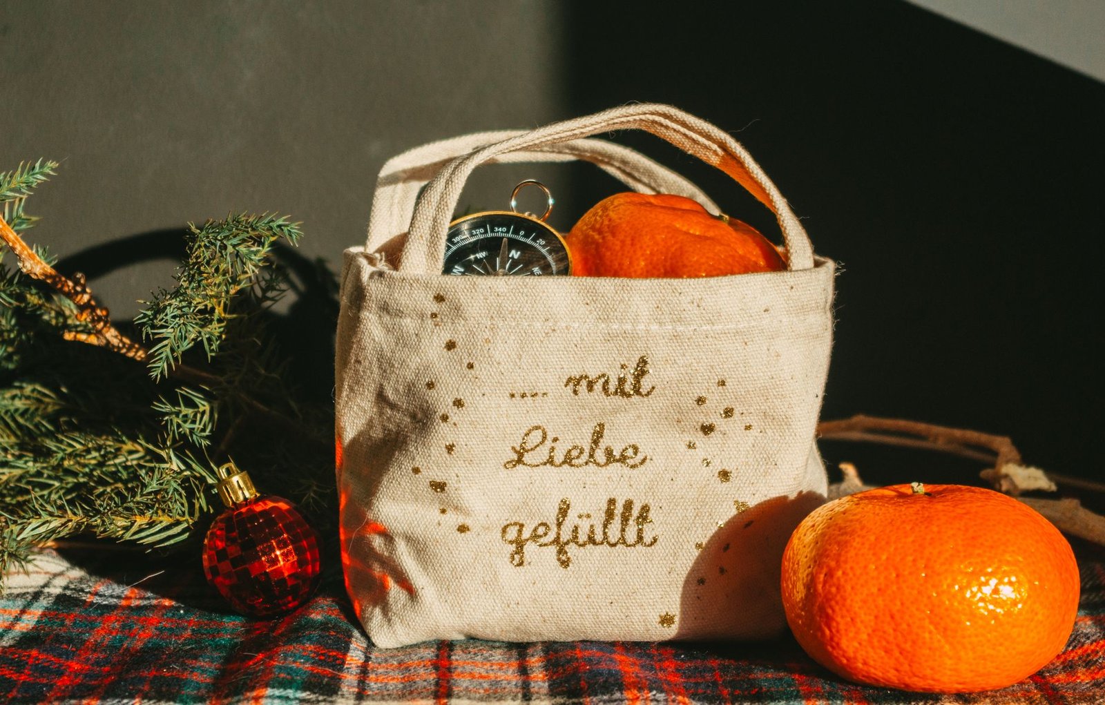 Weihnachtsgeschenke Plotten für Kollegen: einfach erklärt — Hero-Aufnahme